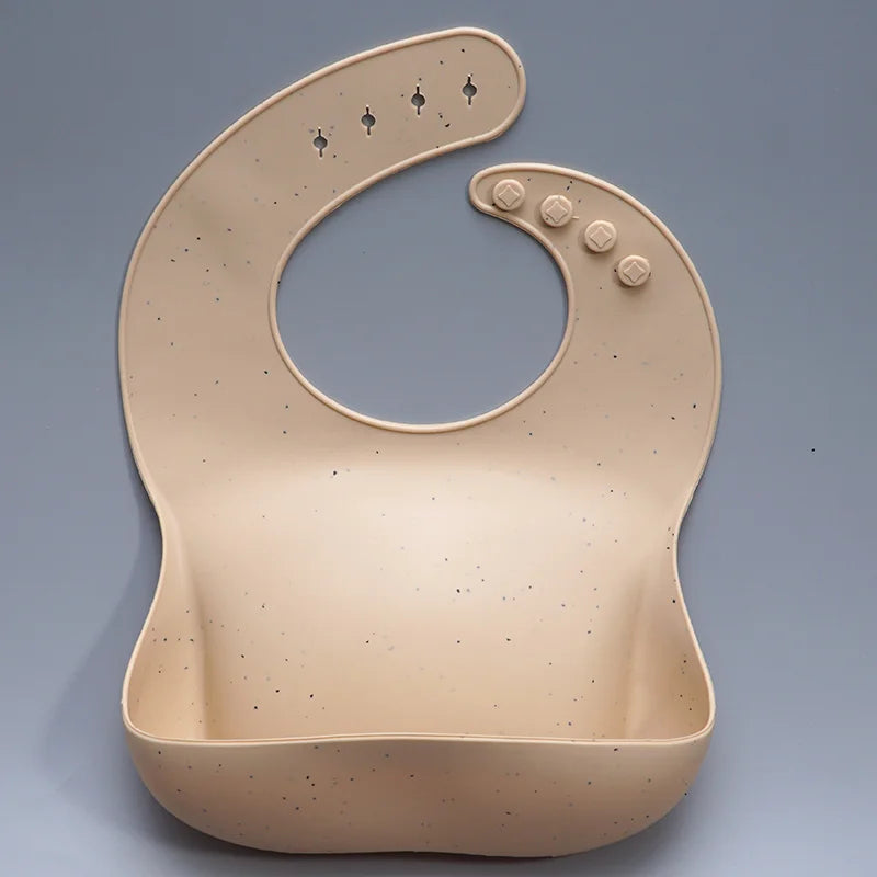Best Gifts for Newborns Solid Silicone Baby Feeding Bibs Burp Cloths Bandana Fashionable Aprons Babador Breastplate Baby Stuff